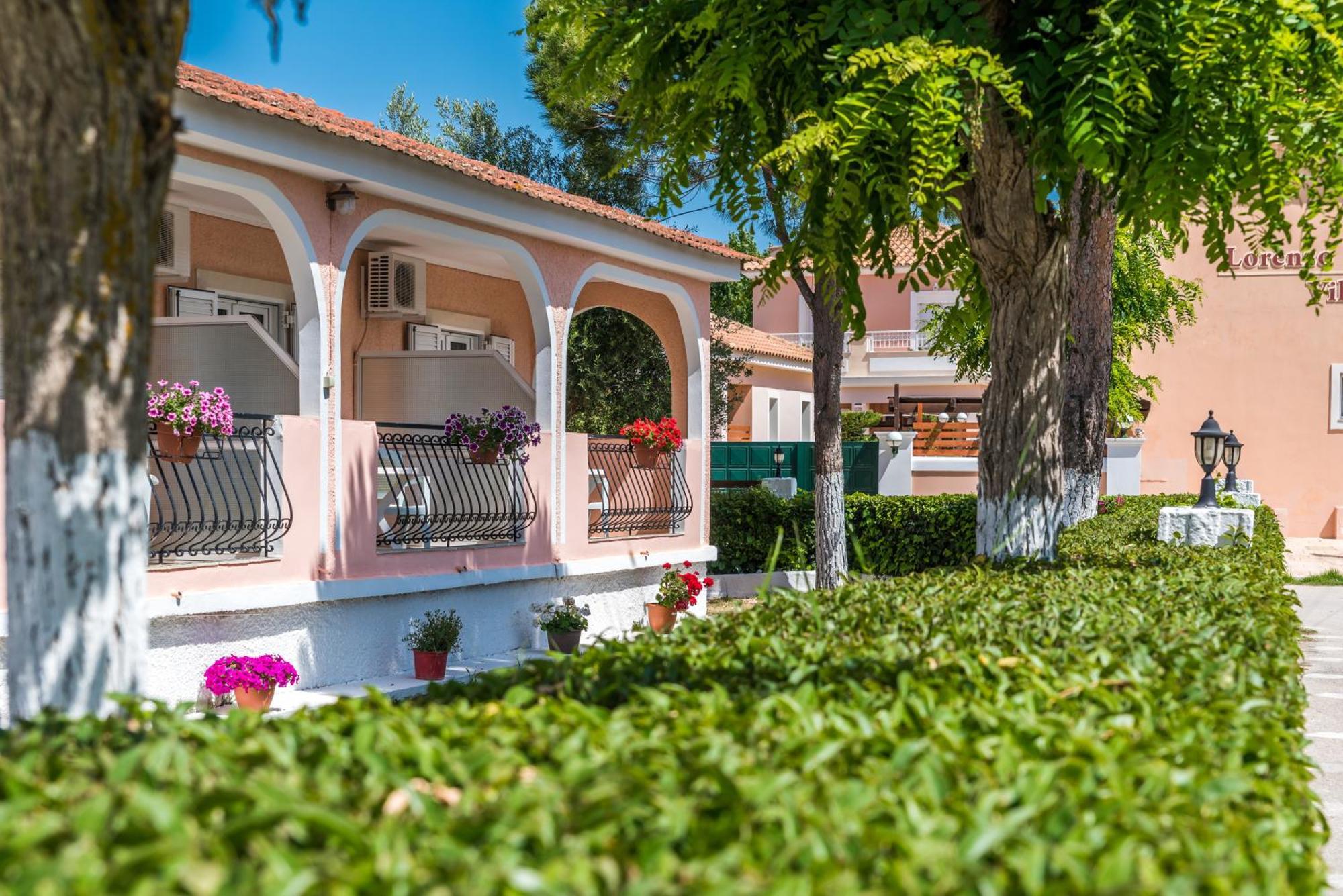 Roussa'S Apartments Лаганас Екстериор снимка
