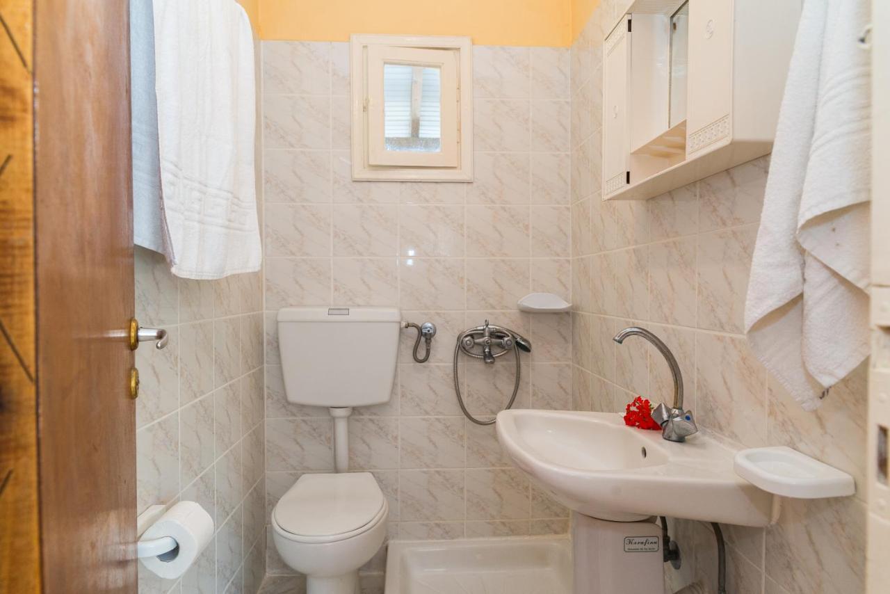Roussa'S Apartments Лаганас Екстериор снимка