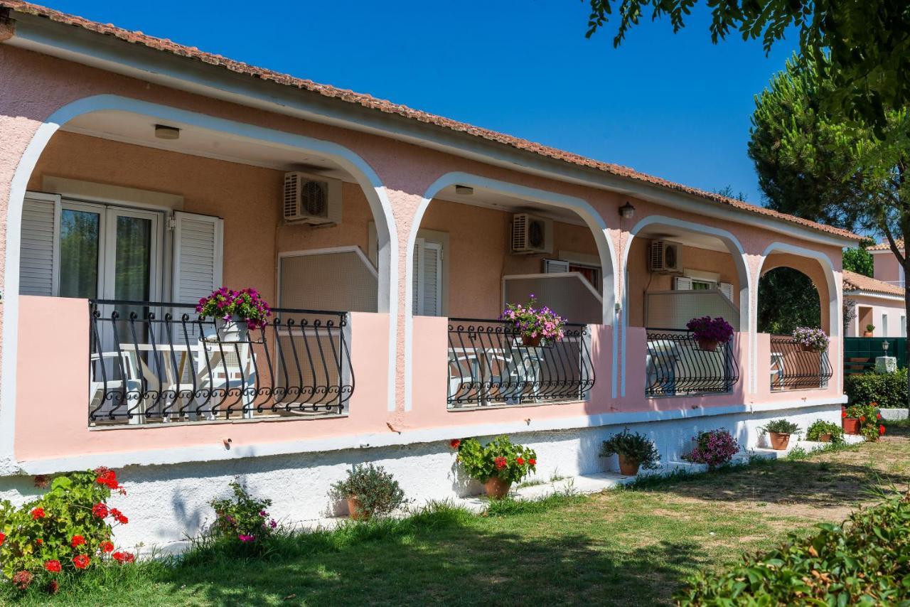 Roussa'S Apartments Лаганас Екстериор снимка