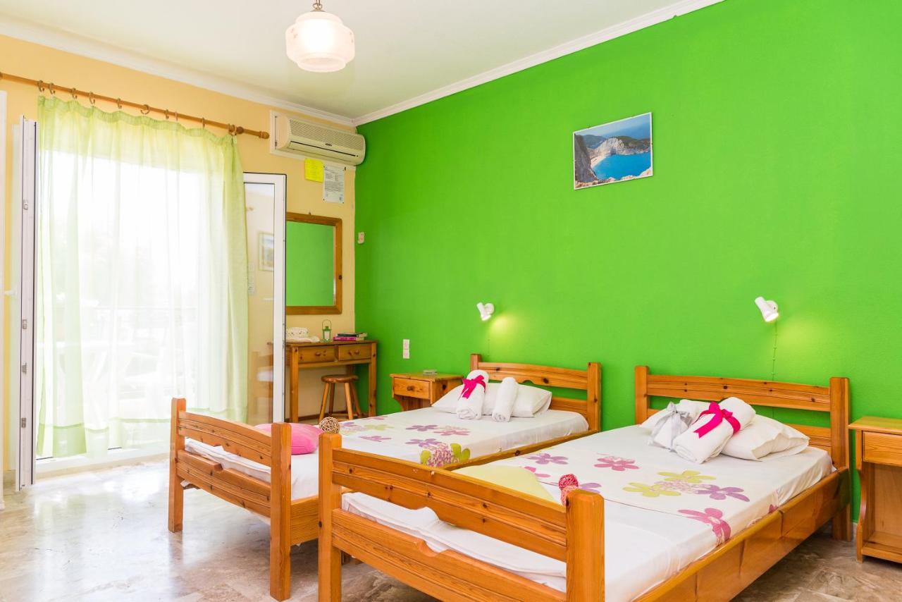 Roussa'S Apartments Лаганас Екстериор снимка